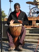 20210907212051_70: Skupina Nsango malamu naučila Čáslavany africké písně