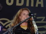 20210922225734_30: Denisa Nesvačilová si v Čáslavi zazpívala s Civilní obranou