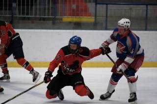 Foto: Hokejisté týmu Mamut ve čtvrtečním utkání vyzvali Koudelníky