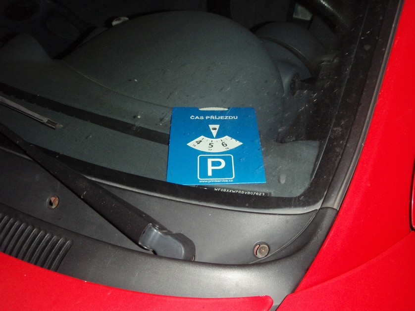 V ulici Gen. Fr. Moravce můžete parkovat pouze s papírovými hodinami, či parkovací kartou