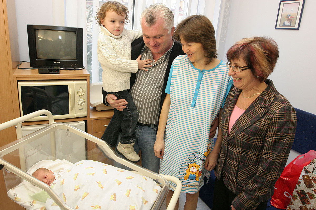 První miminko letošního roku se na okrese Kutná Hora narodilo 14,5 hodiny po půlnoci