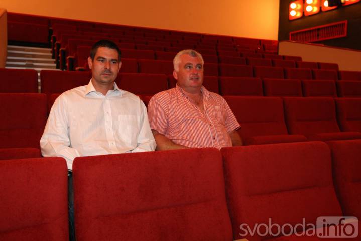 Čáslavské kino už má nové sedačky, veřejnosti se otevře ve čtvrtek 1. září