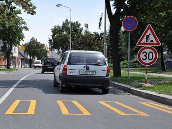 Sídliště Šipší dostane nové „zónové“ značky, radnice tím chce zefektivnit čištění ulic