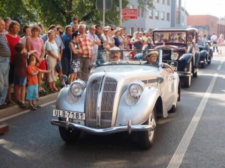 Kutná Hora bude o víkendu hostit mezinárodní závody historických vozidel