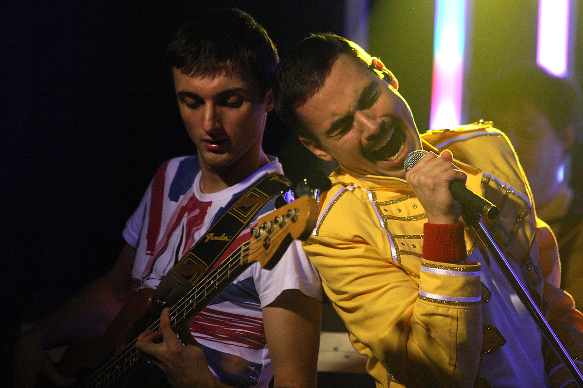 Foto: Do music klubu Planet v Kutné Hoře dorazil revival skupiny Queen - Queenie
