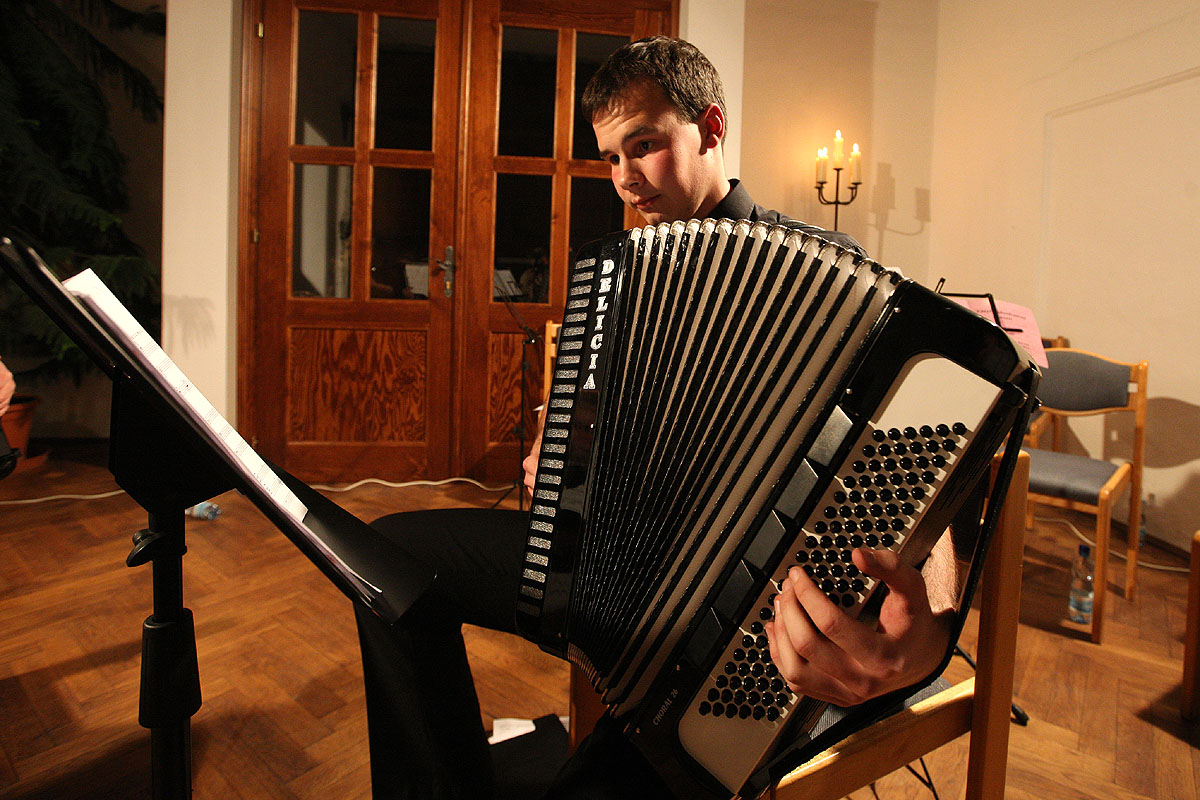 Akordeonový soubor vystoupil s Vánočním koncertem v klášteru sv. Voršil