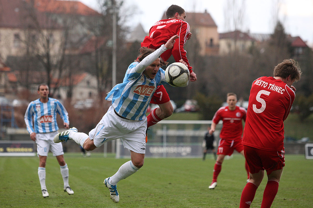 Foto: Čáslavští fotbalisté v důležitém zápase s Třincem promarnili dva body