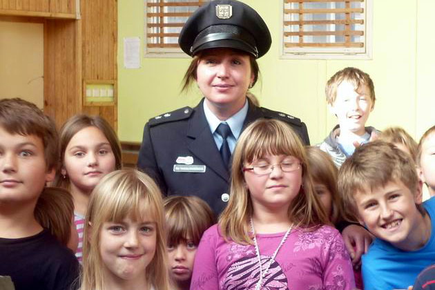 Děti ve družině ZŠ Jana Palacha v Kutné Hoře se setkali s policistkou