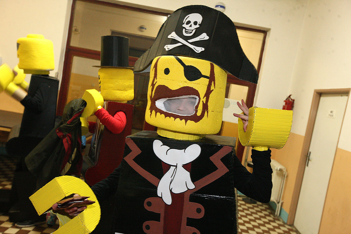 Foto: Nejlepší maskou v Hlízově vyhlásili figurky do stavebnice Lego!