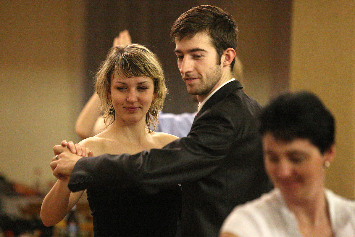 Foto: Hlízovský sál hostí taneční pro dospělé i pokračovací taneční