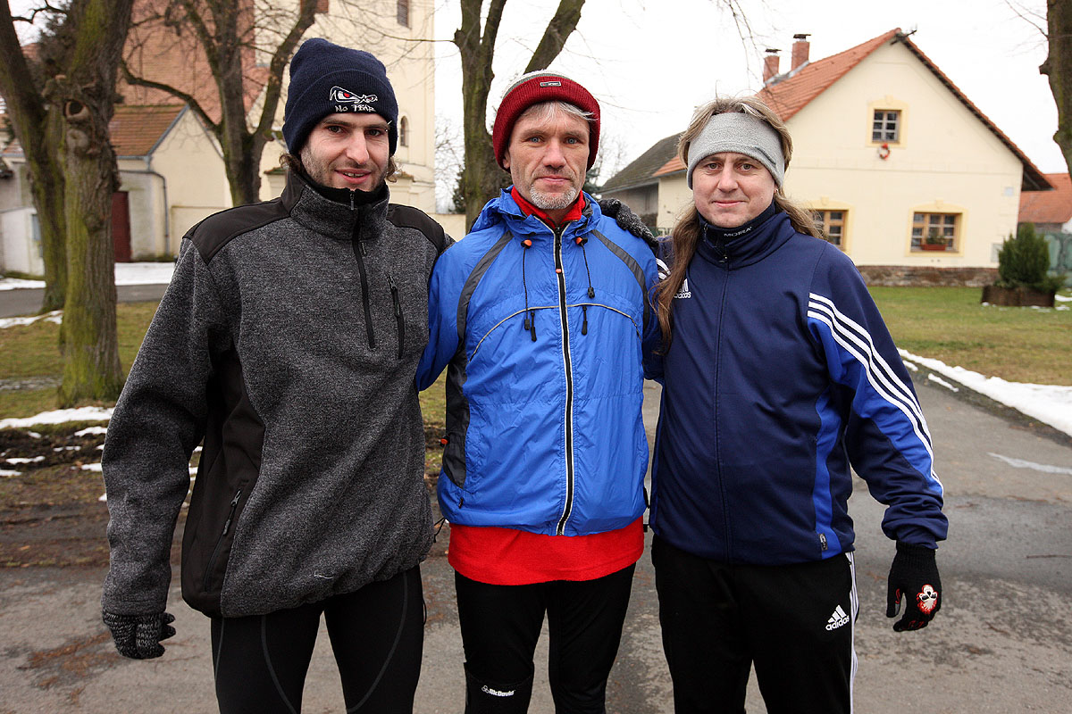 Parta tří nadšenců z Bratčic a Potěh se připravuje na Pražský půlmaraton