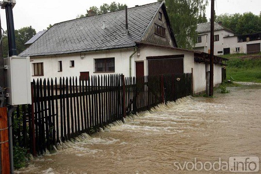 Pomáhejte spolu se SLEVO-KASA obci Bahno-Bahýnko, kterou zasáhly povodně!