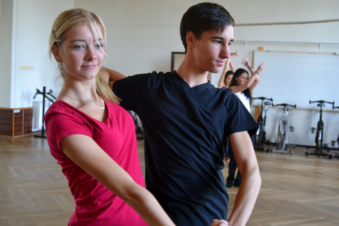 Foto: Kolínské taneční páry přijeli trénovat vicemistři České republiky