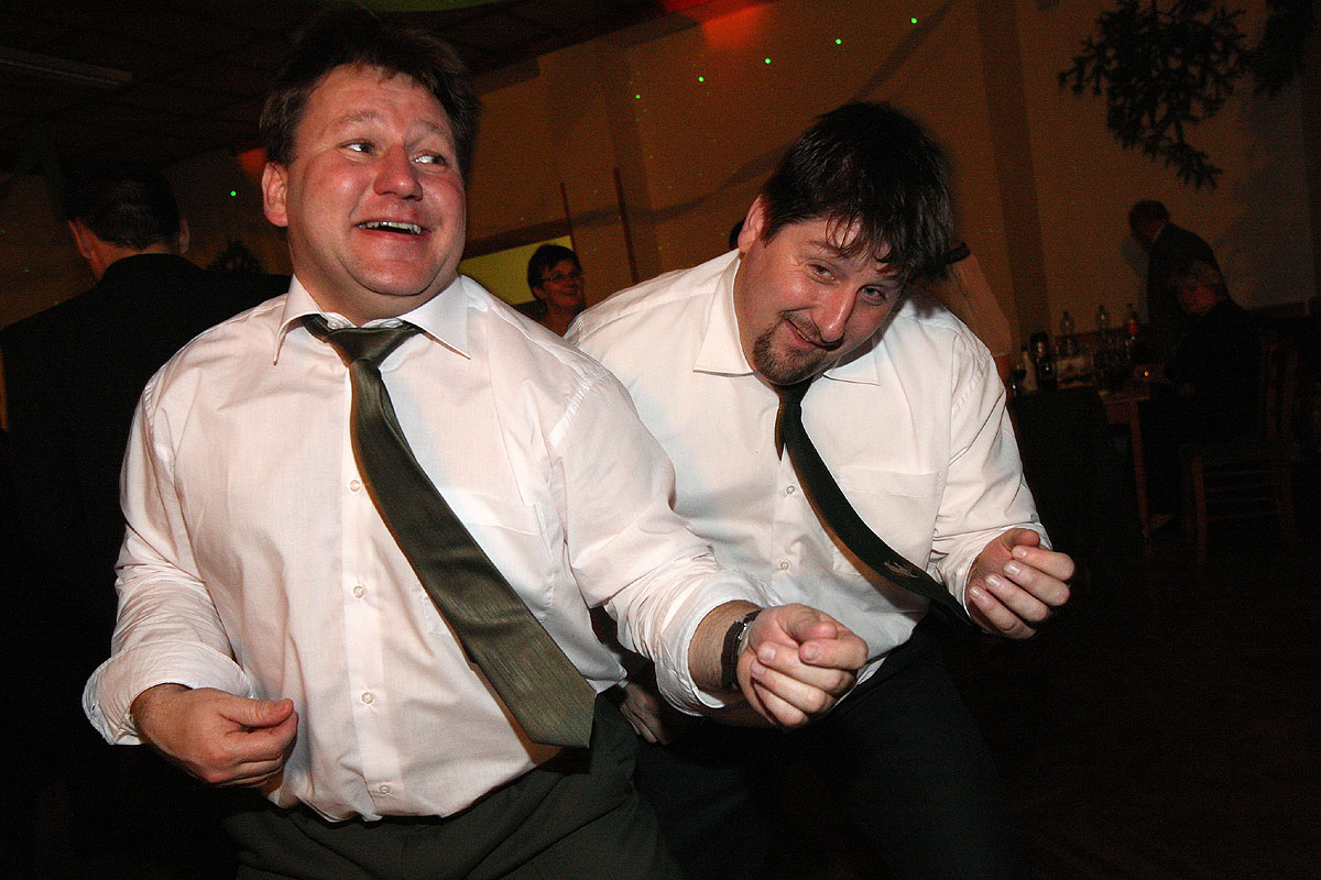 Foto: Myslivci z Vlkanče to v pátek na svém plese rozbalili na plné pecky