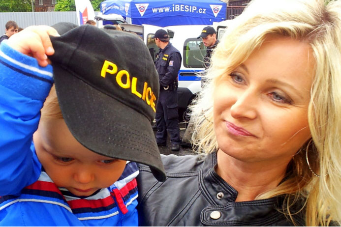 Přes osm stovek dětí si v Čáslavi prohlédlo techniku policie a záchranářů