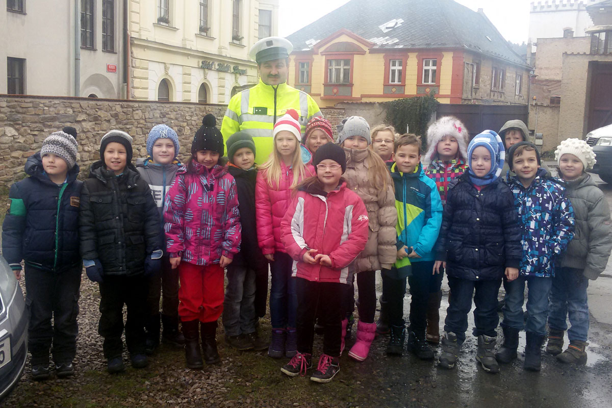 Kutnohorští policisté se věnovali návštěvě dětí ze ZŠ Žižkov