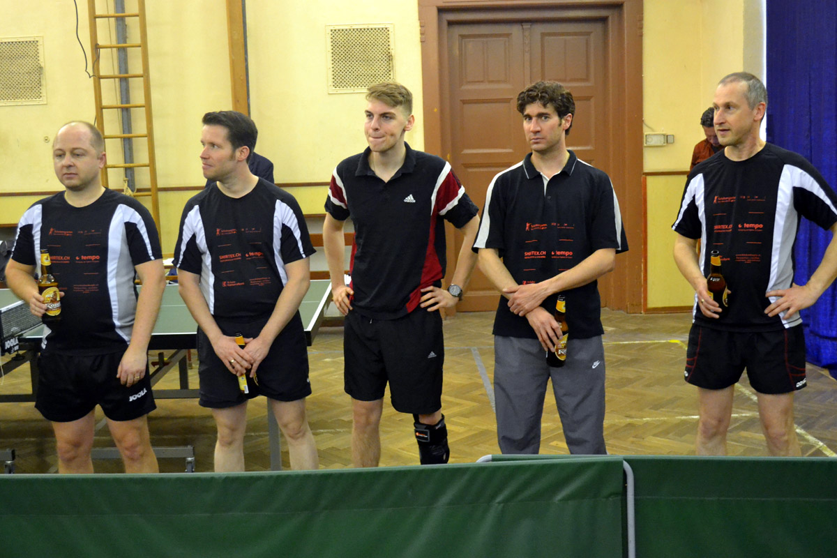 Foto: Stolní tenisté Sokola Čáslav sehráli přátelský turnaj se švýcarským soupeřem