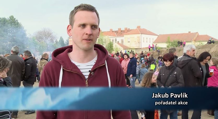 Video: TV Čáslav pokračuje dílem, který je o mladých i o seniorech