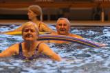 5G6H0467: Foto: V kutnohorském bazénu pod vedením Karly Fialové utužili fyzickou kondici