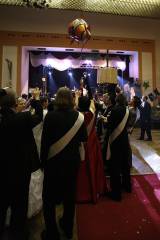 5G6H9476: Maturitní ples Církevního gymnázia sv. Voršily přepadli piráti, všechno dobře dopadlo