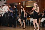 5G6H3364: Na maturitním plese třídy C4A Gymnázia Jiřího Ortena si studenti došli pro Oscary