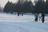 IMG_6745: Na Podměstském rybníku v Čáslavi vznikla bruslařská dráha, užívaly si ji desítky lidí