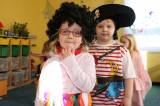 5G6H3562: Foto: Karnevalový víkend v Křeseticích vyvrcholil v pondělí v základní a mateřské škole