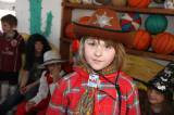 5G6H3618: Foto: Karnevalový víkend v Křeseticích vyvrcholil v pondělí v základní a mateřské škole