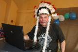 5G6H8600: Na miskovický karneval vtrhnul zdivočelý indián s notebookem v ruce