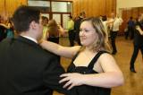 5G6H0332: Foto: Taneční pro dospělé skončily spojeným společenským večerem všech kurzů