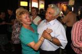 5G6H9013: Taneční parket v kutnohorské Palmě ve středu patřil seniorům a jejich kavárničce