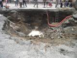 P7190122: Opět se ozvalo podzemí Kutné Hory, propadla se Šultysova ulice