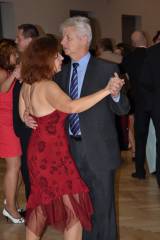 dsc_0157: Foto: Sobotní Benefiční ples zahájil sezonu v kulturním domě Lorec