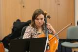5G6H0819: Foto: Kutnohorský komorní orchestr zkouší na vánoční koncerty v GASKu