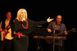 5G6H7871: Foto: V Městském Tylově divadle v pondělí zazpívali Petr Rezek a Hana Zagorová