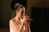 5G6H9831: Lucie Mrňáková se svými hosty připravila Vánoční koncert, zazpívala v GASKu