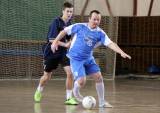 IMG_3401: Foto: Fotbalisté si posezónní volno zpestřili turnajem ve futsale v Ronově nad Doubravou