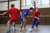 IMG_3464: Foto: Fotbalisté si posezónní volno zpestřili turnajem ve futsale v Ronově nad Doubravou