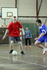 IMG_3511: Foto: Fotbalisté si posezónní volno zpestřili turnajem ve futsale v Ronově nad Doubravou