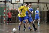 IMG_3553: Foto: Fotbalisté si posezónní volno zpestřili turnajem ve futsale v Ronově nad Doubravou