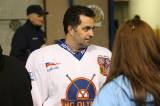 5G6H2221: Video: Zajímavé momenty hokejové exhibice Sršni - Olymp najdete ve videu