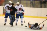 5G6H2565: Video: Zajímavé momenty hokejové exhibice Sršni - Olymp najdete ve videu