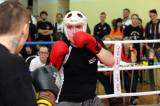 5G6H4681: V dospělé kategorii kickboxerského vánočního turnaje si vítězství vybojoval Marek Flekal