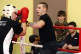 5G6H4685: V dospělé kategorii kickboxerského vánočního turnaje si vítězství vybojoval Marek Flekal