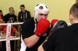 5G6H4696: V dospělé kategorii kickboxerského vánočního turnaje si vítězství vybojoval Marek Flekal