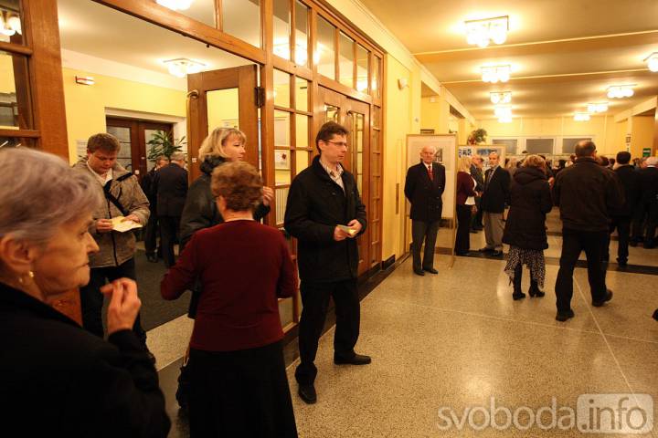 Foto: Kutnohorští ochotníci očekávali příchod nového roku tradičně v divadle
