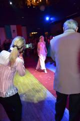 DSC_0419: Foto: V čáslavském Grandu si maturitní ples užila třída OA4B SPŠ a VOŠ