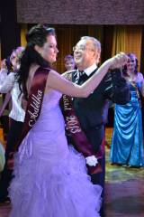 DSC_0826: Foto: V čáslavském Grandu si maturitní ples užila třída OA4B SPŠ a VOŠ