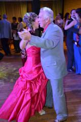 DSC_0892: Foto: V čáslavském Grandu si maturitní ples užila třída OA4B SPŠ a VOŠ