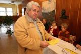5G6H5038: Zeman nebo Schwarzenberg? Volební místnosti se otevřely i v Kutné Hoře